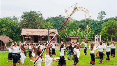 Explore os espaços culturais de diversos grupos étnicos durante os feriados de 30 de abril e 1º de maio.