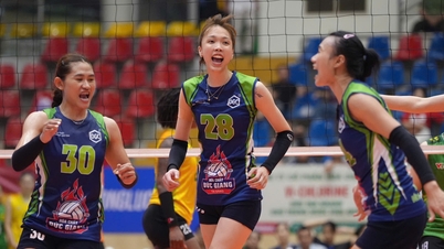 タイン・トゥイのチームを破り、ドクザンFCはフンヴォンカップの決勝に進出した。