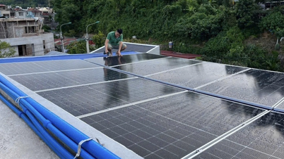 Dengan memasang panel solar di atas bumbung, perniagaan boleh menjimatkan bil elektrik sebanyak 20 juta VND setiap bulan.