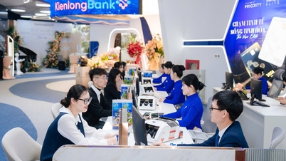 ドンナイ省は、市制施行後間もなく、初の銀行を本店所在地として迎え入れた。