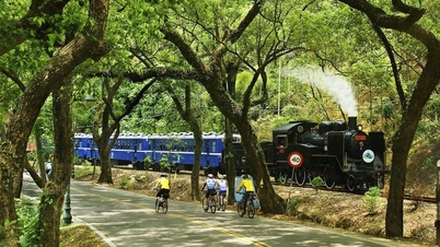 ジジ文化遺産鉄道：現実世界で「ジュラシック・パーク」を巡る旅。