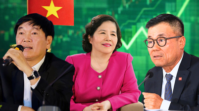 Shareholders keep asking about the stock price; how do company executives respond?