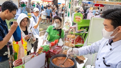 Autentisk vietnamesisk risbrød tiltrekker seg kunder på brødfestivalen i 2026.