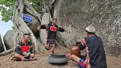 យ៉ាឡៃ៖ ឡើងដល់កំពូលភ្នំជូតាវយ៉ាងដ៏ពិសិដ្ឋ ហើយស្តាប់ជំនួយការរបស់ស្តេចភ្លើងហៅភ្លៀងនិងខ្យល់។