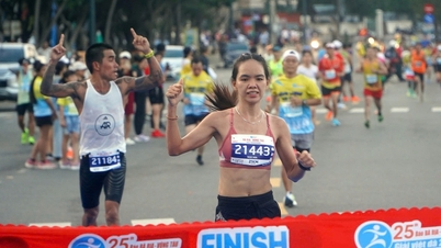В кроссе по пересеченной местности между городами Ба-Риа и Вунгтау приняли участие около 3200 спортсменов.