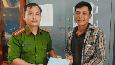 Un residente della provincia di Lam Dong ha restituito 20 milioni di dong vietnamiti dopo averli ricevuti tramite un bonifico bancario errato.
