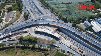 Het viaduct bij het grootste kruispunt van Ho Chi Minh-stad is weer open voor verkeer.