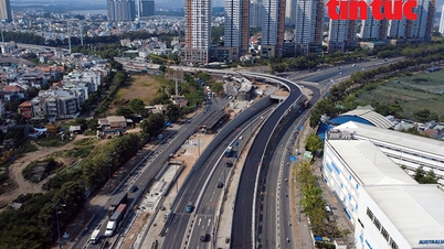 Ho Chi Minh Şehri: 30 Nisan'da trafiğe açılmaya hazır olan An Phu kavşağındaki N3 üst geçidinin yakın çekim görüntüsü.