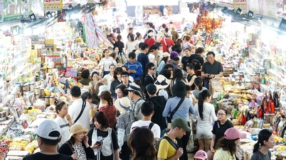 Da Nang reforça medidas de segurança alimentar durante a alta temporada turística.