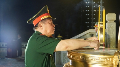 Đại tướng Nguyễn Trọng Nghĩa viếng nghĩa trang, thăm gia đình chính sách tại Gia Lai
