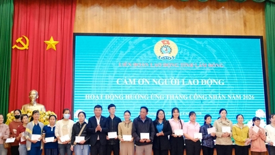 Lam Dong İl Parti Komitesi Başkan Yardımcısı Bui Thang, 2026 yılında düzenlenen "İşçilere Teşekkür" programına katıldı.