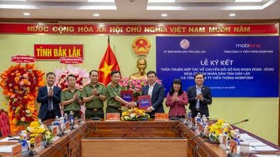 ក្រុមហ៊ុន MobiFone សហការជាមួយគណៈកម្មាធិការប្រជាជនខេត្ត Dak Lak ដើម្បីលើកកម្ពស់ការផ្លាស់ប្តូរឌីជីថលយ៉ាងទូលំទូលាយ។