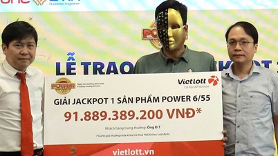Feng shui prensiplerine göre sayılar seçen Ninh Binh'li bir iş adamı, yaklaşık 92 milyar VND'lik Vietlott büyük ikramiyesini kazandı.