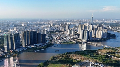 TP. Hồ Chí Minh: 51 năm phát triển, khẳng định vai trò đầu tàu kinh tế cả nước