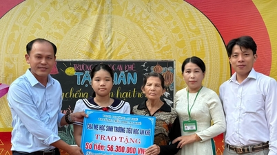 Lan tỏa yêu thương, tiếp sức học trò đến trường
