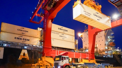 Chu Lai International Port commits to maintaining stable service prices and helping businesses weather the "price storm".
