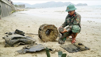 Trục vớt thành công xe tăng thời chiến tại biển Quy Nhơn