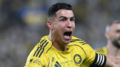 Ronaldo đáp trả cực gắt CĐV đối phương, cách chức vô địch 2 chiến thắng nữa
