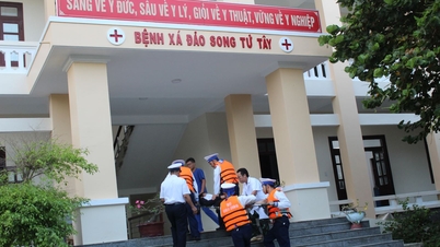 Pos medis di Pulau Song Tu Tay segera memberikan perawatan darurat kepada dua nelayan yang menderita penyakit dekompresi akut akibat menyelam dalam.