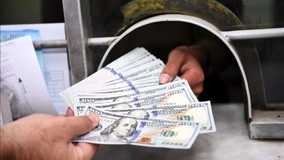 The US dollar index remained at a two-week high.