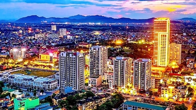 その「バランスポール」のような細長い土地は、国土に沿ってそびえ立っている。