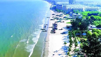 Le tourisme côtier de Thanh Hoa - Un mélange harmonieux d'identité et de modernité (Partie 1) : La mer appelle à une saison joyeuse.