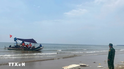 Thanh Hoa: Mencegah penggunaan rakit secara ilegal untuk mengangkut penumpang di laut.