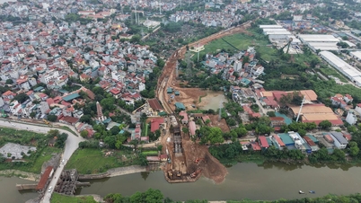 Cận cảnh kênh dẫn nước 7,7 km từ sông Hồng ‘hồi sinh’ sông Tô Lịch
