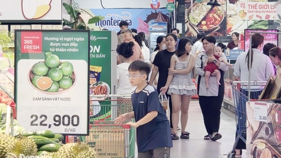 Durante los dos primeros días de las vacaciones, el número de compradores en los supermercados aumentó entre un 30% y un 50%.