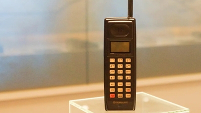 Pierwszy telefon położył podwaliny pod firmę Samsung, jaką znamy dzisiaj.