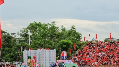 ຫາຍຟ່ອງ: ຊຸດກິດຈະກຳວັດທະນະທຳ ແລະ ສິລະປະທີ່ເປັນເອກະລັກສະເພາະເພື່ອສະເຫຼີມສະຫຼອງວັນພັກຜ່ອນທີ່ສຳຄັນ ແລະ ງານບຸນດອກໄມ້ຟີນິກແດງ.
