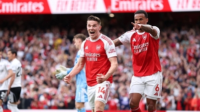 Thắng tưng bừng, Arsenal vượt Man City 6 điểm
