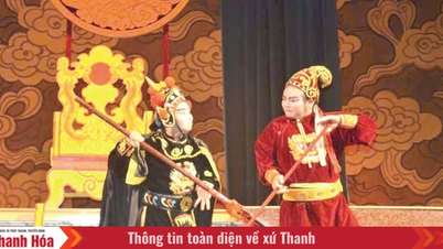 Le « gardien de la flamme » de l'art du Tuong (opéra classique vietnamien).