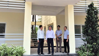 Ho Chi Minh şehrinde açılacak beş yeni devlet lisesine 10. sınıfa 3.330 öğrenci kayıt olacak.