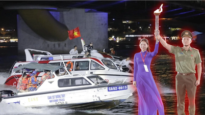 Da Nang: El himno heroico "Una patria pacífica" resuena con fuerza a lo largo del río Han.