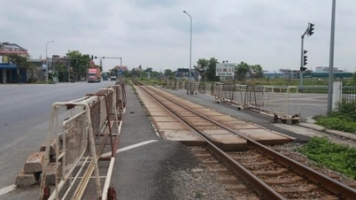320 milioni di dollari per la costruzione di 18 passaggi a livello a raso tra ferrovie e strade.