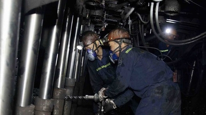 TKV ensures sufficient coal supply for thermal power plants during the peak of the dry season.
