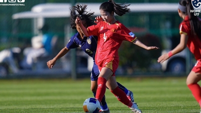 Vietnam U17 női vs. Kína U17 (első félidő vége) 0-2: Zhitong dupla gólt szerez.