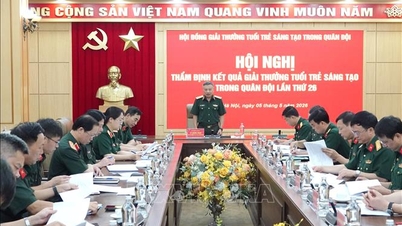 Khuyến khích công trình sáng tạo của lực lượng trực tiếp sản xuất, làm chủ trang bị, vũ khí