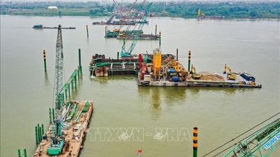 Der Bau von 7 Brücken über den Red River schreitet zügig voran, viele Projekte sind bereits zu über 70 % abgeschlossen.