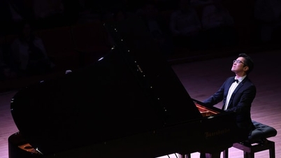 Pianisten Luu Hong Quang fremfører en sologjengivelse av 12 mesterverk av Liszt i Hanoi.