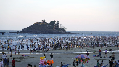 นักท่องเที่ยวแห่กันไปที่ชายหาดของเมืองหวุงเตา ตั้งแต่หาดบายเซาไปจนถึงหาดบายตรู๊ก