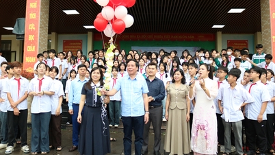 Nói chuyện chuyên đề "Tiếp sức mùa thi: Tâm lý vững vàng - dễ dàng vượt khó"