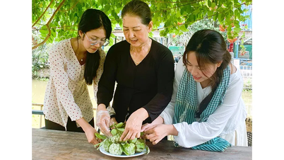 "Cita rasa khas pedesaan terangkum dalam setiap kue tradisional Vietnam Selatan."