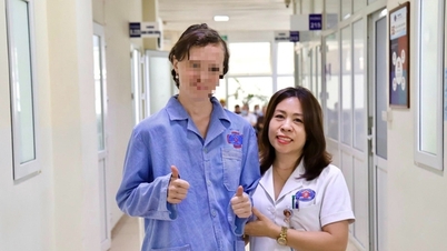 Eine russische Patientin, der von einer teilweisen Lähmung bedroht war, kann nach einer Hirntumoroperation in Vietnam nun wieder gehen.