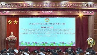 ตำบลฟุกโถเปิดตัวแคมเปญส่งเสริมการเลียนแบบเพื่อเฉลิมฉลองครบรอบ 136 ปีวันเกิดของประธานาธิบดีโฮจิมินห์