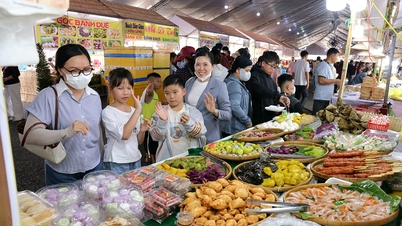 Feier der „Aromen des Landes und des Himmels“ beim traditionellen Kuchenfestival in Südvietnam.