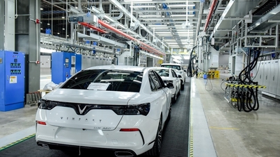 Drie grote bedrijven hebben tegelijkertijd voorgesteld om de auto-industrie als een voorwaardelijke bedrijfssector te behouden.