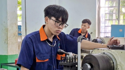 การเชื่อมโยง "ผู้มีส่วนได้ส่วนเสียทั้งสามฝ่าย" เพื่อแก้ไขปัญหาด้านทรัพยากรบุคคล