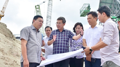 گیانگ کی صوبائی پارٹی کے سیکرٹری Nguyen Tien Hai APEC 2027 کانفرنس میں سرمایہ کاری کے منصوبوں کی پیش رفت کا معائنہ کر رہے ہیں۔